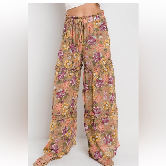 29 Boho Floral Print Ruffled Tiered Pants - Picture 6 of 7